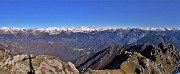 57 Dalla vetta del Venturosa vista verso Val Brembana, Orobie e Alpi Retiche